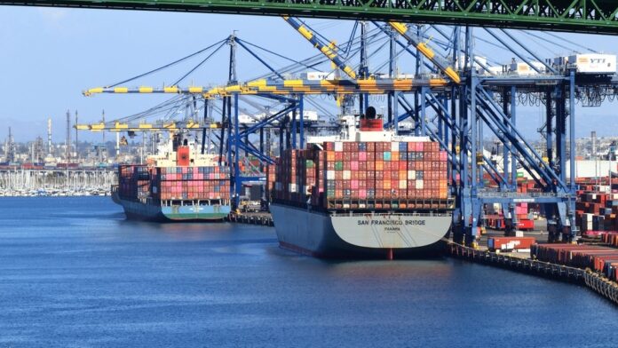 port-strike-enters-day-3:-economist-warns-of-‘meaningful’-impact-if-standoff-prolongs,-food-&-beverages-likely-first-to-feel-the-pinch