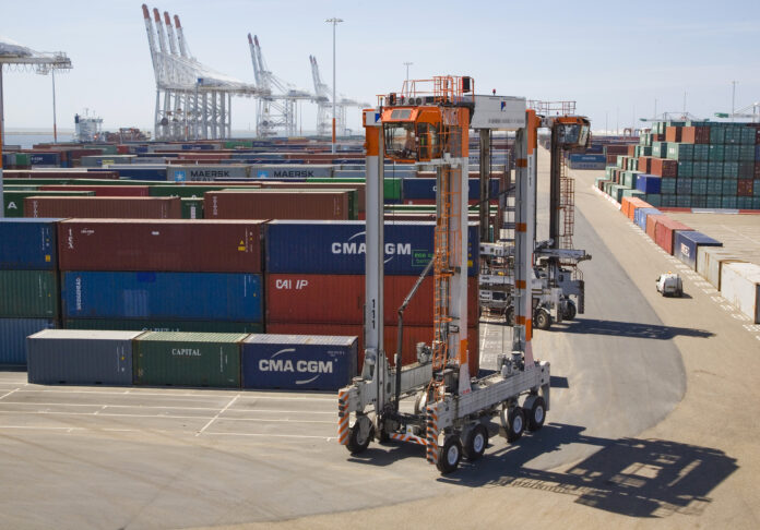 kalmar-and-gmp-le-havre-seal-major-repeat-order-for-eco-efficient-hybrid-straddle-carriers