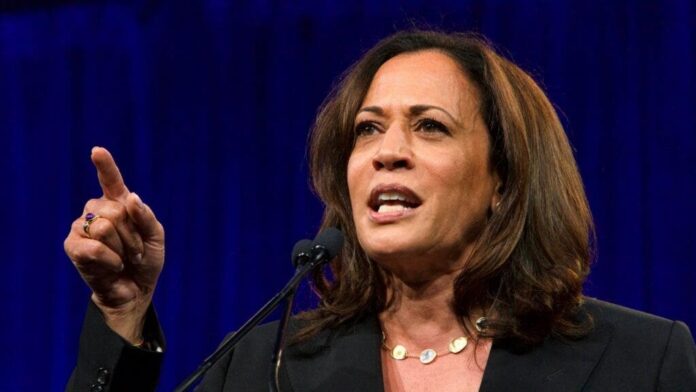 poll:-hispanic-voters-reconsidering-support-for-harris