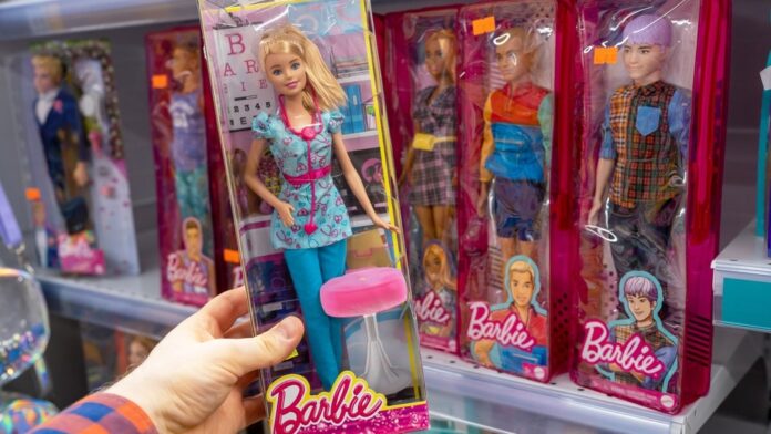 mattel-reports-mixed-q3-results:-eps-beat,-revenue-miss