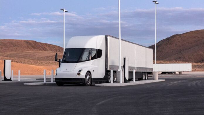 tesla-semi-charging-infrastructure-costs-can-undercut-competition-by-50%,-says-senior-company-executive