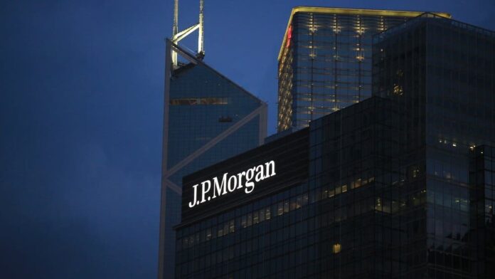 jpmorgan-sues-customers-over-‘infinite-money-glitch’-that-went-viral-on-tiktok:-‘they’re-held-accountable’