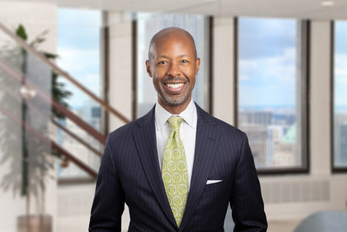 structured-finance-attorney-ian-sterling-joins-hunton-andrews-kurth-in-new-york