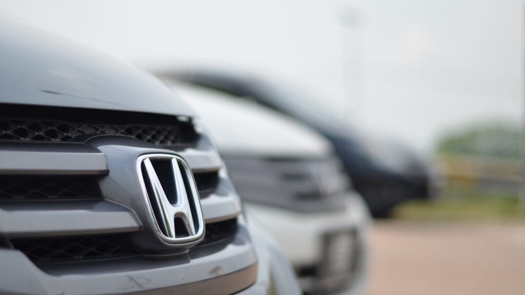 Japanese Automakers Honda, Nissan Start Merger Talks: Mitsubishi Motors Considers Joining
