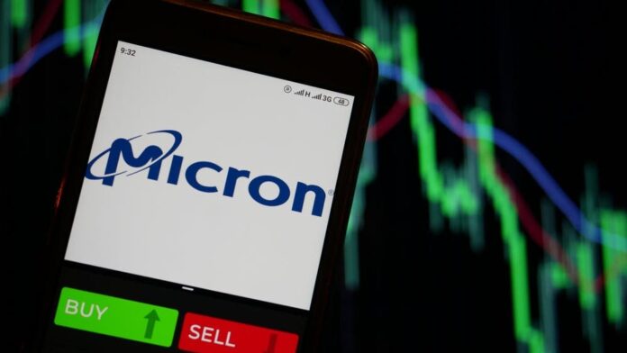 micron-pops-on-nvidia-partnership-buzz:-could-blackwell-chips-be-the-memory-maker’s-big-break?