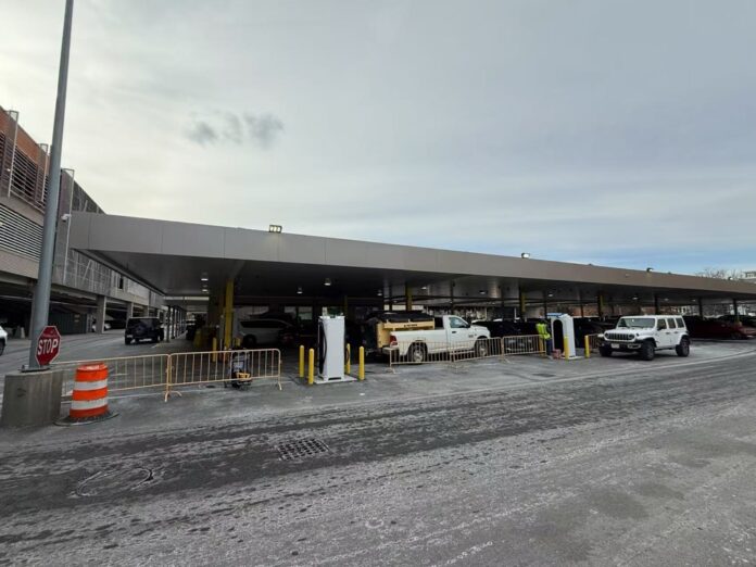 xcharge-and-hertz-collaborate-to-upgrade-ev-charging-infrastructure-at-major-us-east-coast-airports