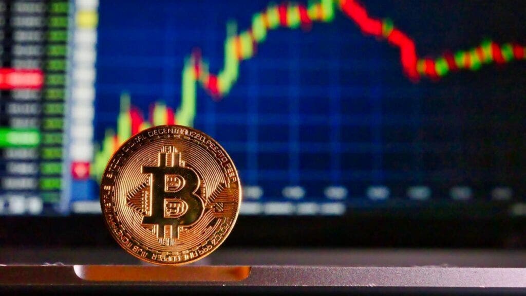 Crypto-Linked Stocks Are Falling Today: What’s Going On?