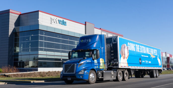 pet-valu-ventures-into-sustainable-transportation-with-first-two-volvo-vnr-electric-trucks