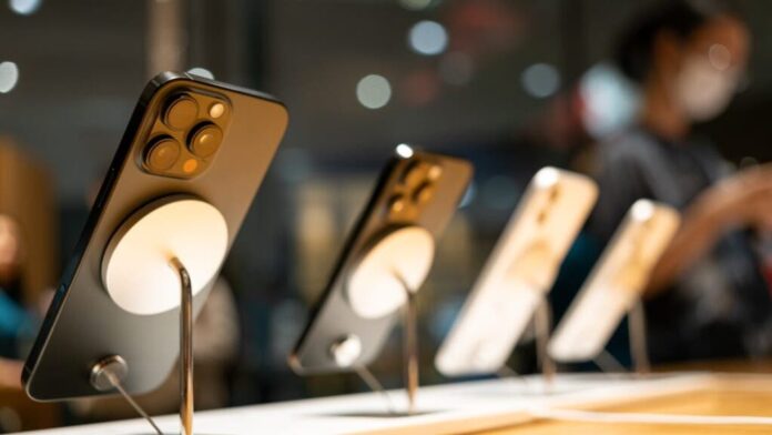 apple-to-split-iphone-launches-starting-2026,-foldable-model-may-debut-with-iphone-18-pro:-report