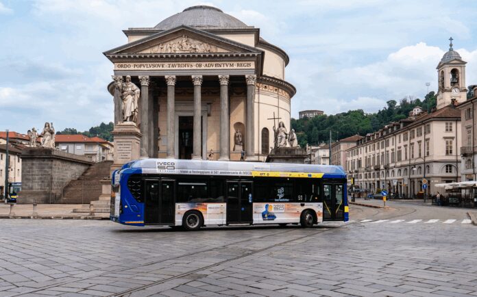 iveco-celebrates-its-50th-anniversary-and-sets-in-motion-the-spirit-of-the-future