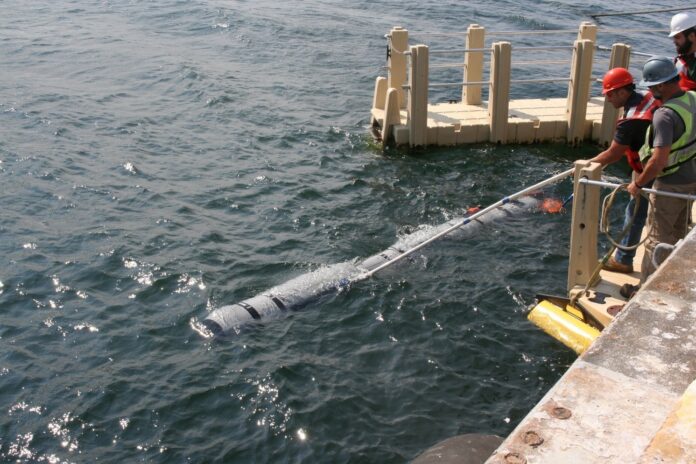 remus-620-conducts-first-torpedo-tube-recovery-and-swimout