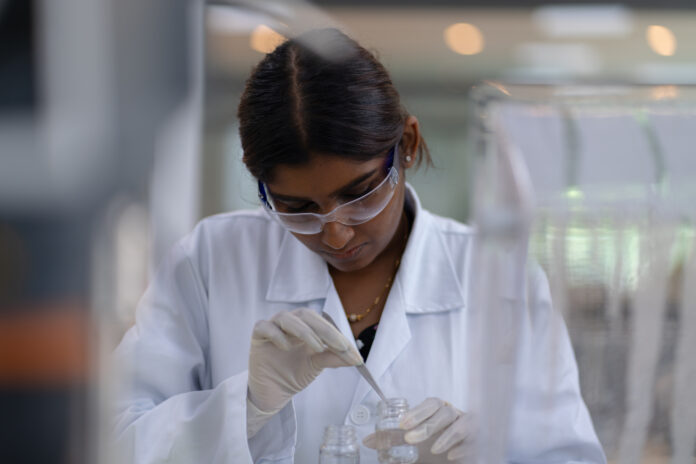 clinuvel-expands-singapore-rd&i-centre-to-pioneer-next-generation-peptide-therapies
